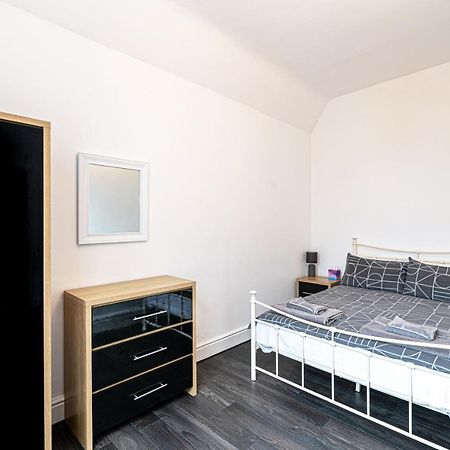Two Bedroom Holiday Apartment كولوين باي المظهر الخارجي الصورة